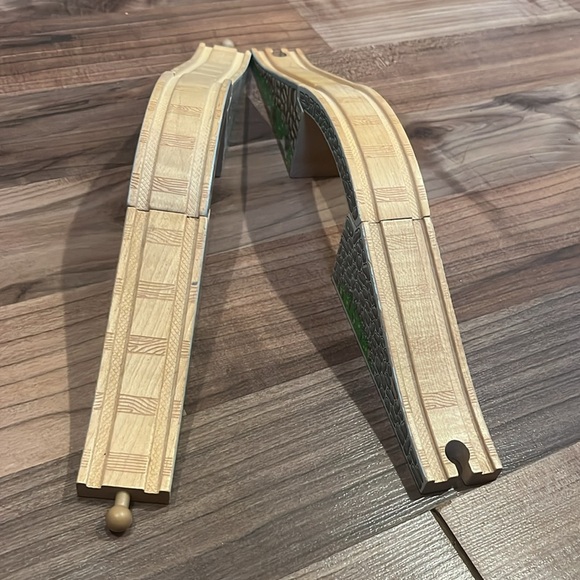 Set of 2 archway bridges (each have 3 pieces) Thomas & friends - Picture 5 of 5